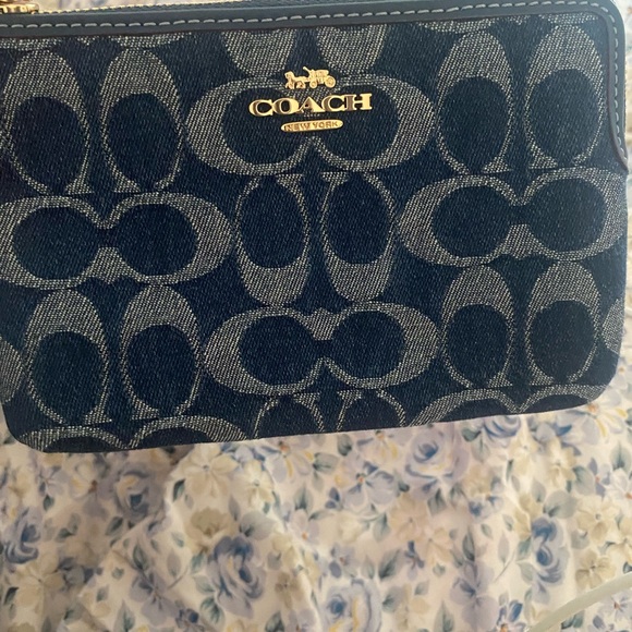 Coach Denim Wristlet Nwts - Picture 5 of 7